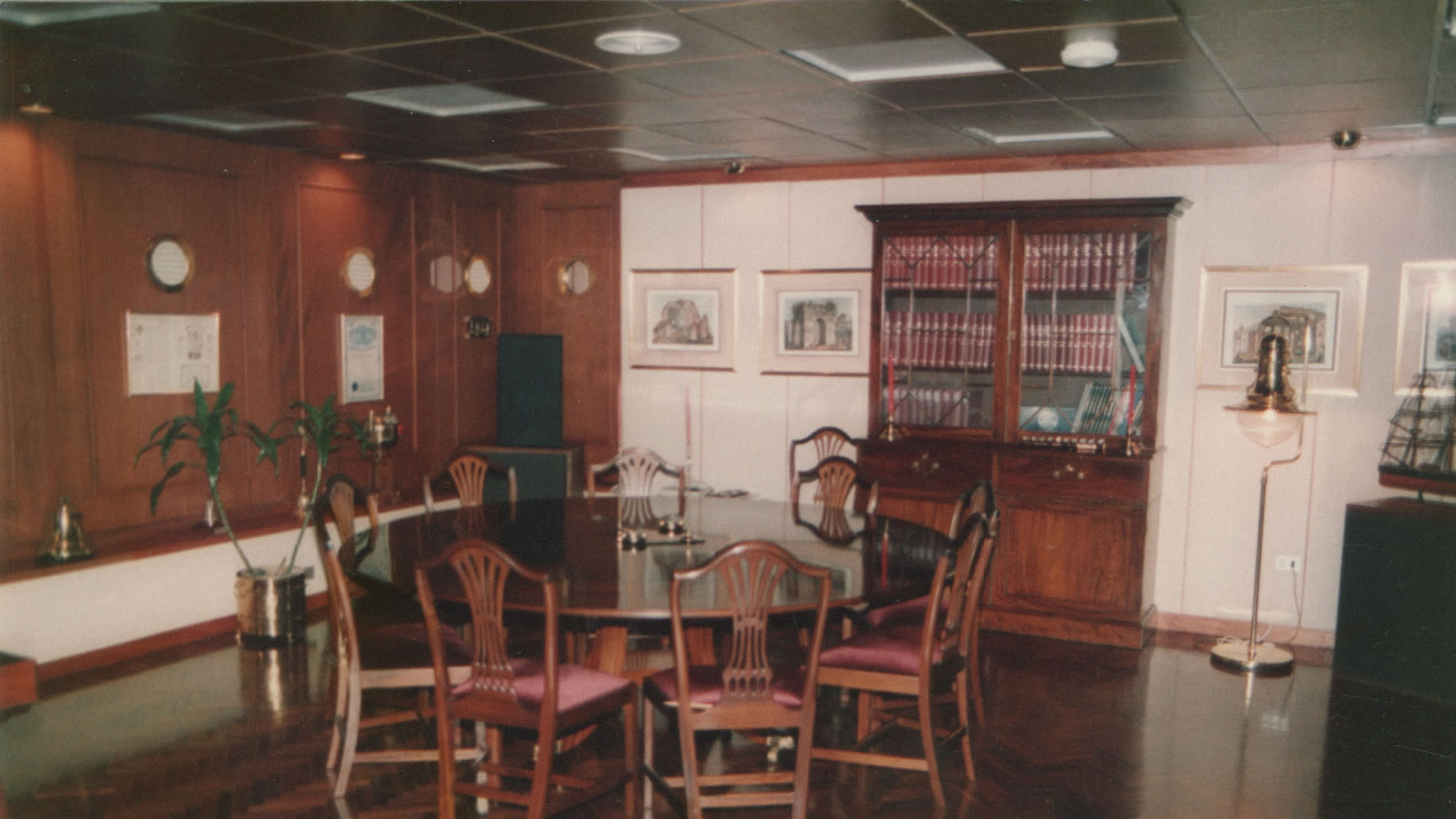 Oficina Jesuitas a Tienda Honda